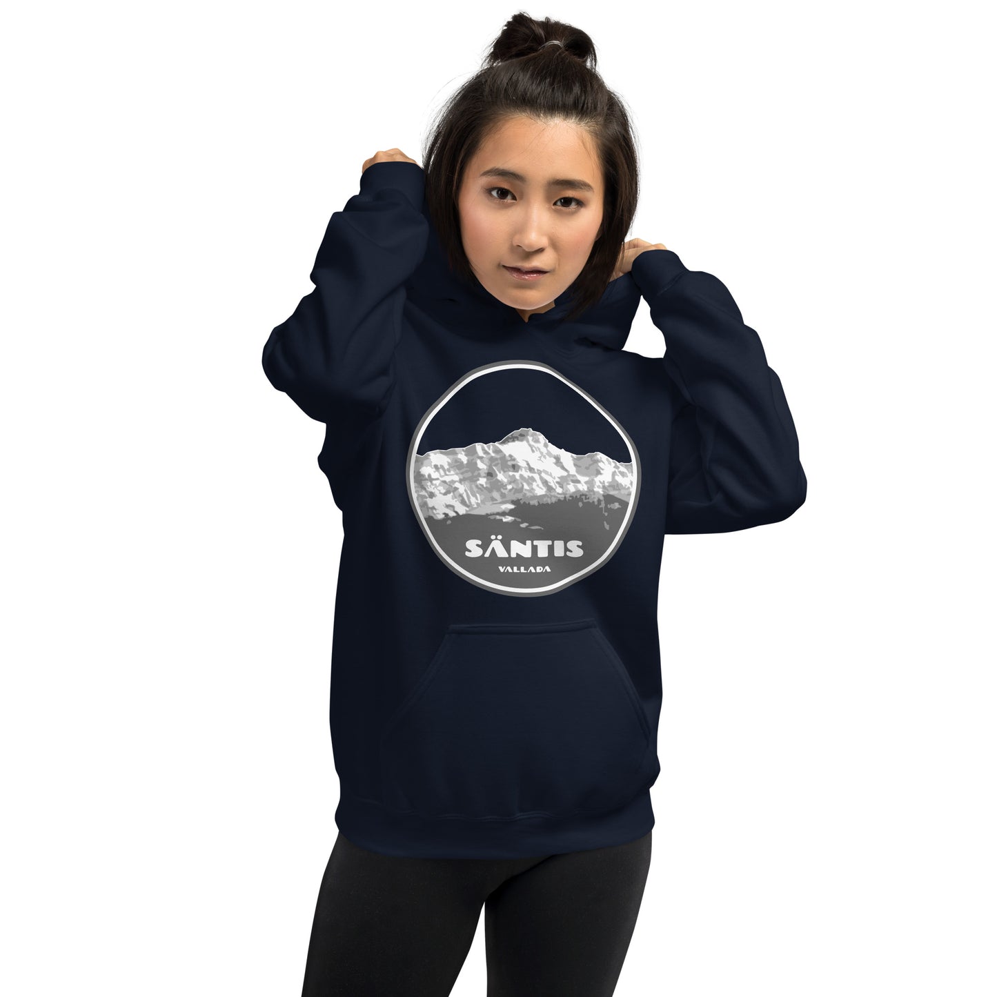 Damen Hoodie Säntis II in Navyblau, getragen von einer Frau, mit Säntisgipfel-Abbildung.