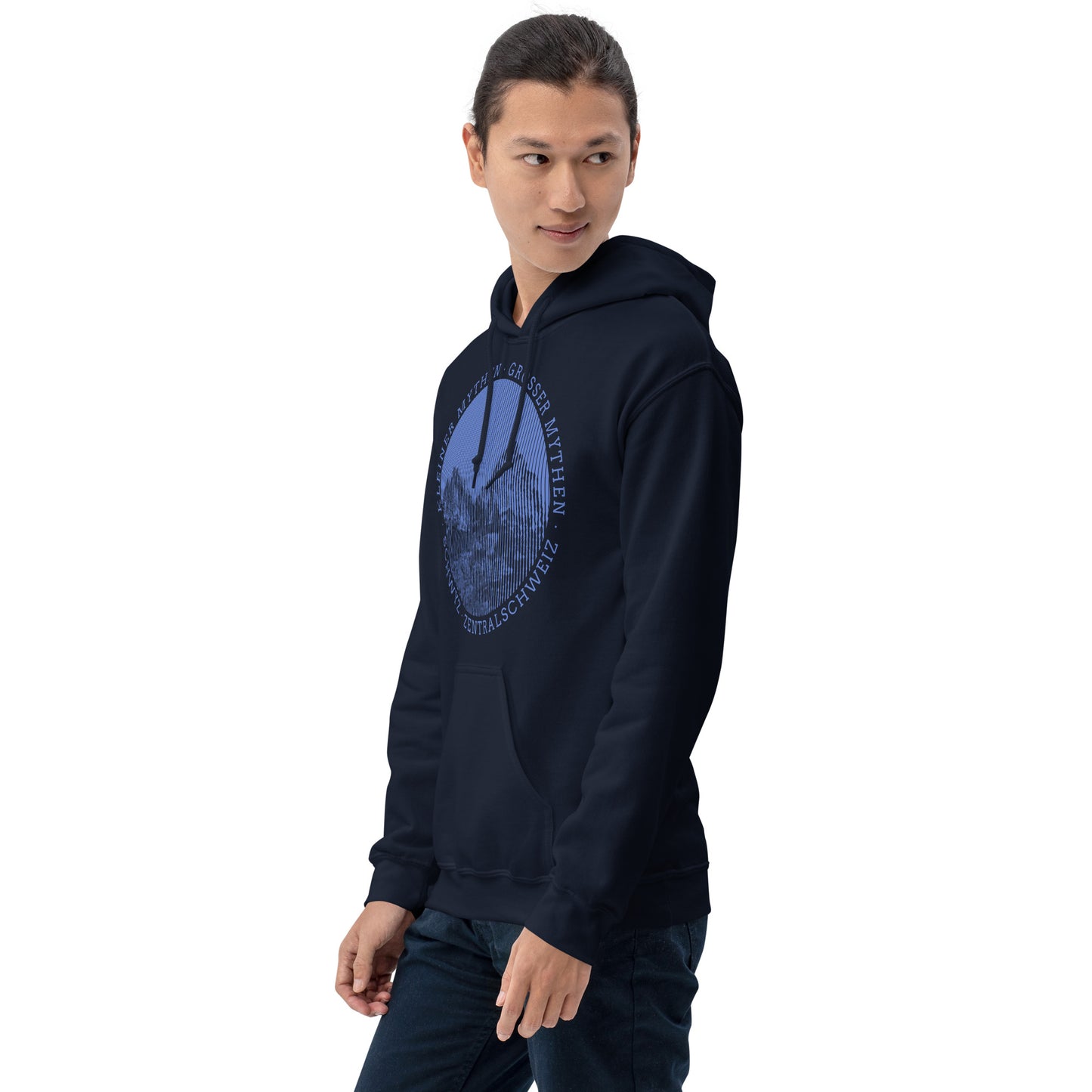 Schwyzer mit dunkelblauem Hoodie, dass die beiden Mythen zeigt.