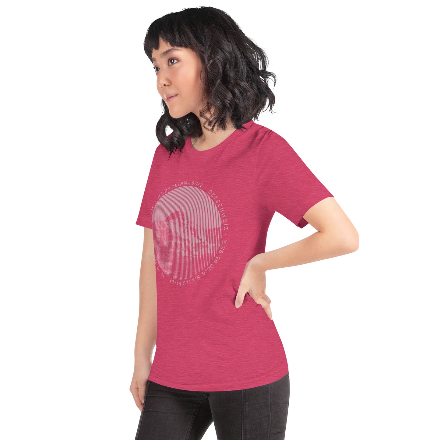 Damen T-Shirt in Himbeerrot mit Säntis-Gipfel-Aufdruck, Baumwolle.