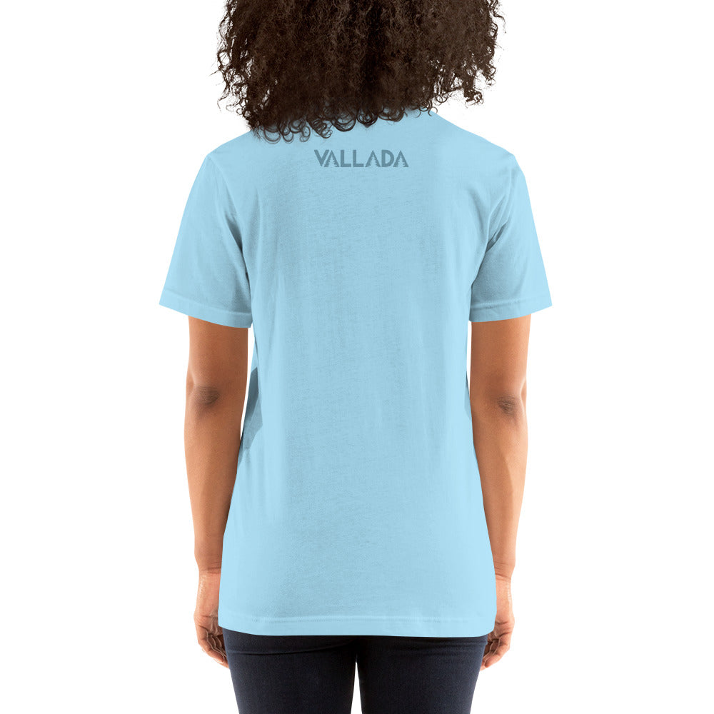 Damen T-Shirt in Meerblau aus der Säntis-Collection von Vallada, Rückansicht mit Vallada-Logo.