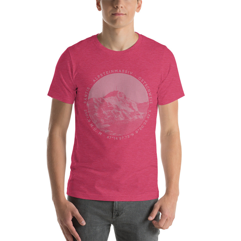 Himbeerrotes Herren-T-Shirt aus Baumwolle, runder Halsausschnitt, Säntis-Collection Vallada, Frontansicht.