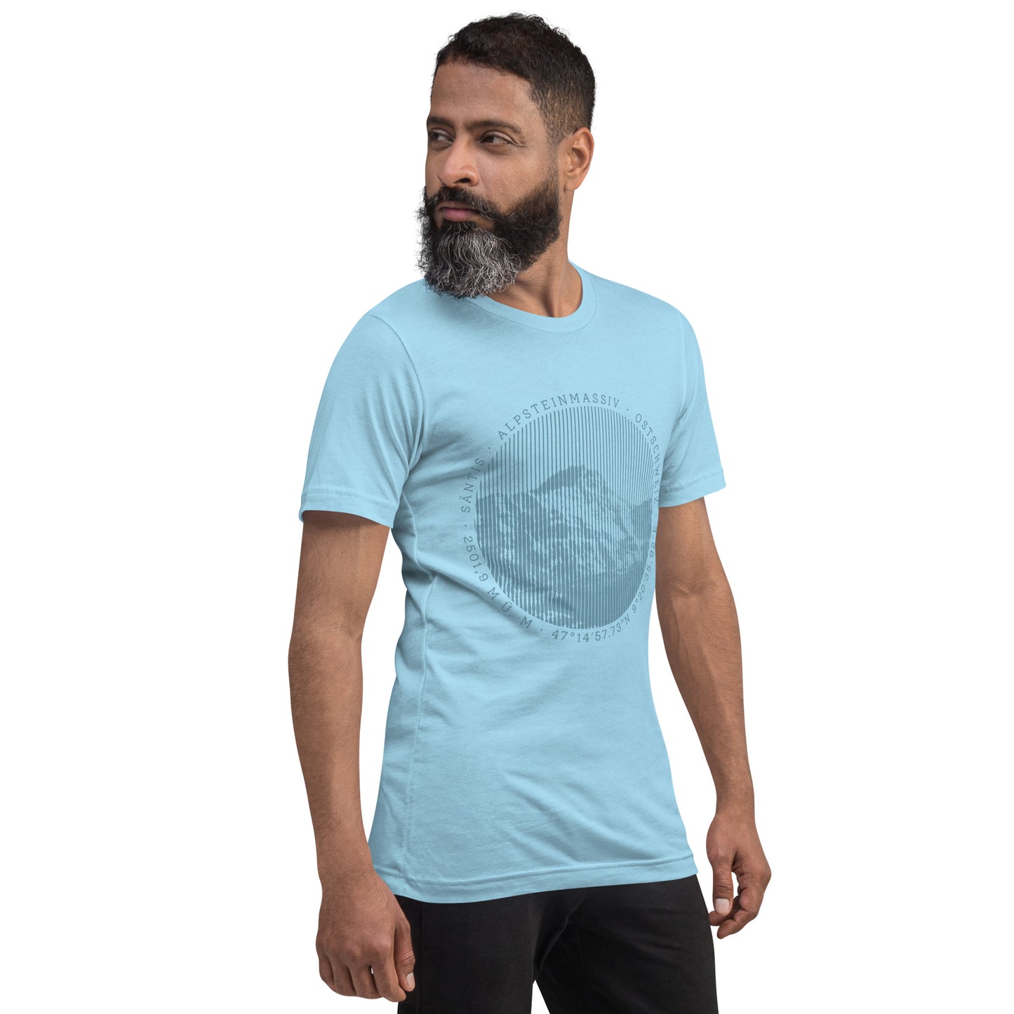 Meerblaues Baumwoll T-Shirt für Herren, Säntis Kollektion, Rundhalsausschnitt, entspannter Schnitt, Frontansicht.
