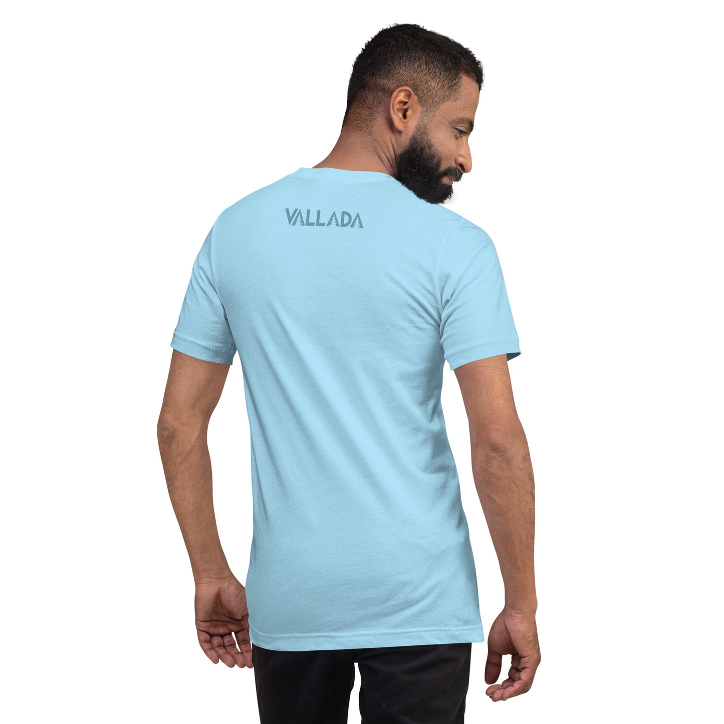 Rückansicht Herren T-Shirt Säntis aus weicher, meerblauer Baumwolle mit Vallada-Logo, lockerer Schnitt.