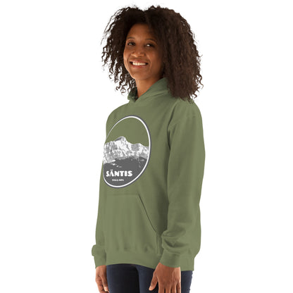Damen Hoodie Säntis II in Olivgrün, getragen von einem Modell, Baumwollmischung mit Kapuze