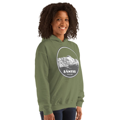 Damen Hoodie Säntis II in Olivgrün, Kapuzenpulli mit Fronttasche und Kordelzug, Modellfoto.