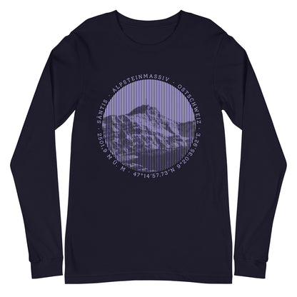 T-Shirt mit langen Ärmeln in der Farbe Navyblau. Der Print zeigt den Säntis, einen legendären Berggipfel in den Appenzeller Alpen in der Ostschweiz.