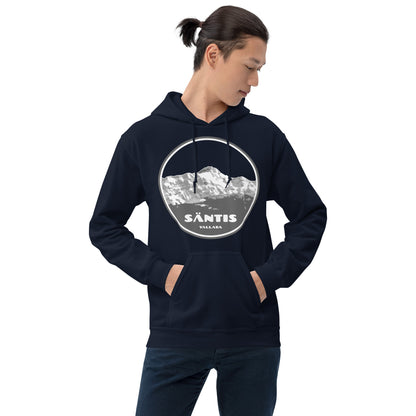 Mann mit asiatischem Aussehen in einem navyblauen Hoodie mit Säntis.