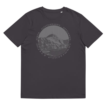 Anthrazitfarbenes Damen T-Shirt aus ökologischer Baumwolle. Der Print zeigt den Säntis, einen legendären Berggipfel in den Appenzeller Alpen in der Ostschweiz.