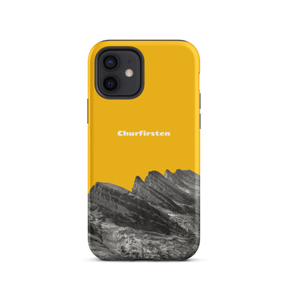 Goldgelbe iPhone-Hülle mit Churfirsten-Motiv, robustes Design, Toggenburg-Landschaft.