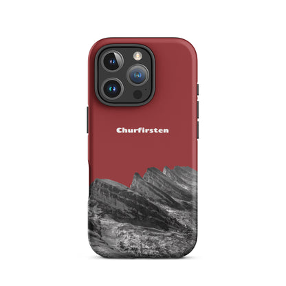 Robuste iPhone Hülle in Rot mit Churfirsten-Motiv, Schutzhülle aus robustem Material mit attraktivem Bergdesign.