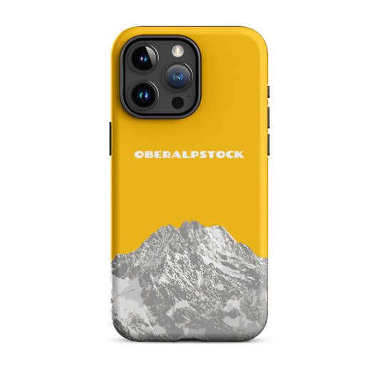 Hülle für das iPhone 15 Pro Max von Apple in der Farbe Goldgelb, dass den Oberalpstock in Graubünden zeigt.