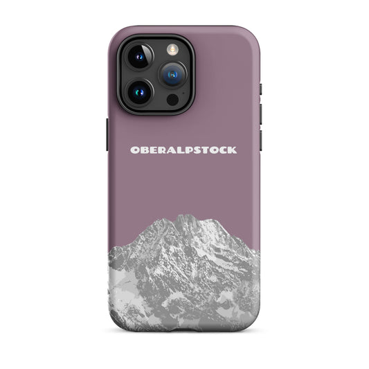 Hülle für das iPhone 15 Pro Max von Apple in der Farbe Pastellviolett, dass den Oberalpstock in Graubünden zeigt.