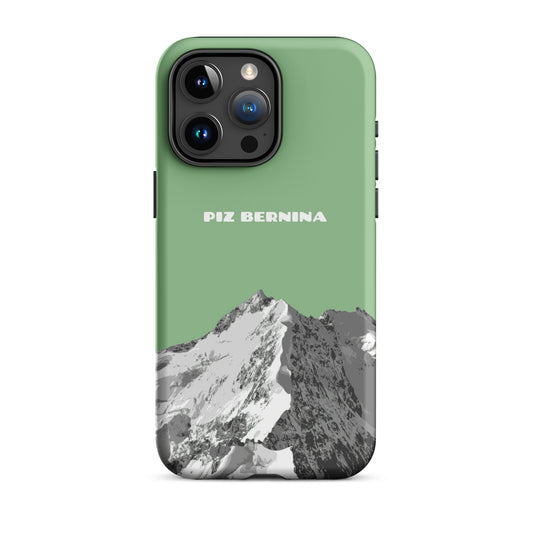 Hülle für das iPhone 15 Pro Max von Apple in der Farbe Hellgrün, dass den Piz Bernina in Graubünden zeigt.