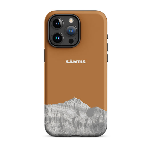 Hülle für das iPhone 15 Pro Max von Apple in der Farbe Kupfer, dass den Säntis im Alpstein zeigt.