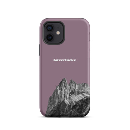 Robuste iPhone-Hülle in Pastellviolett mit Saxerlücke-Motiv aus dem Alpstein, Schutzhülle mit attraktivem Design.
